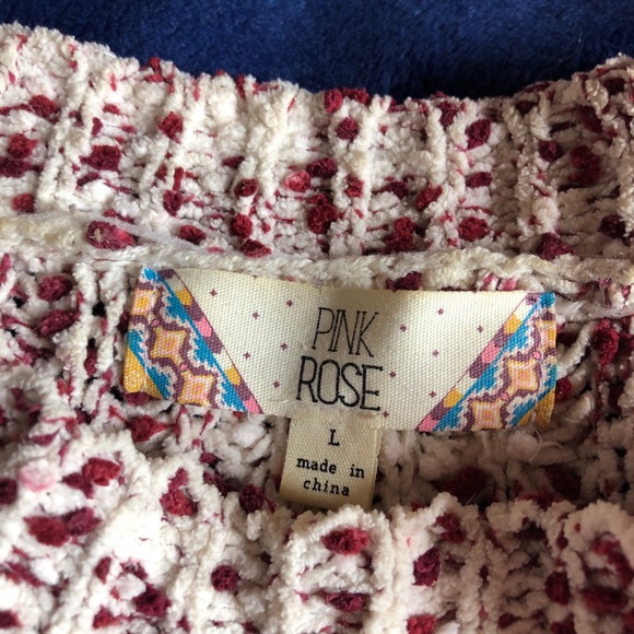 Red and White Knit Sweater - Picture 4 of 4